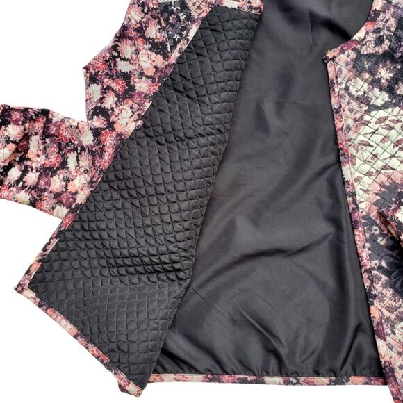 Quilted floral bomber jacket w/ mesh-like sleeves by No Boundaries / Junior's XS - Picture 4 of 7